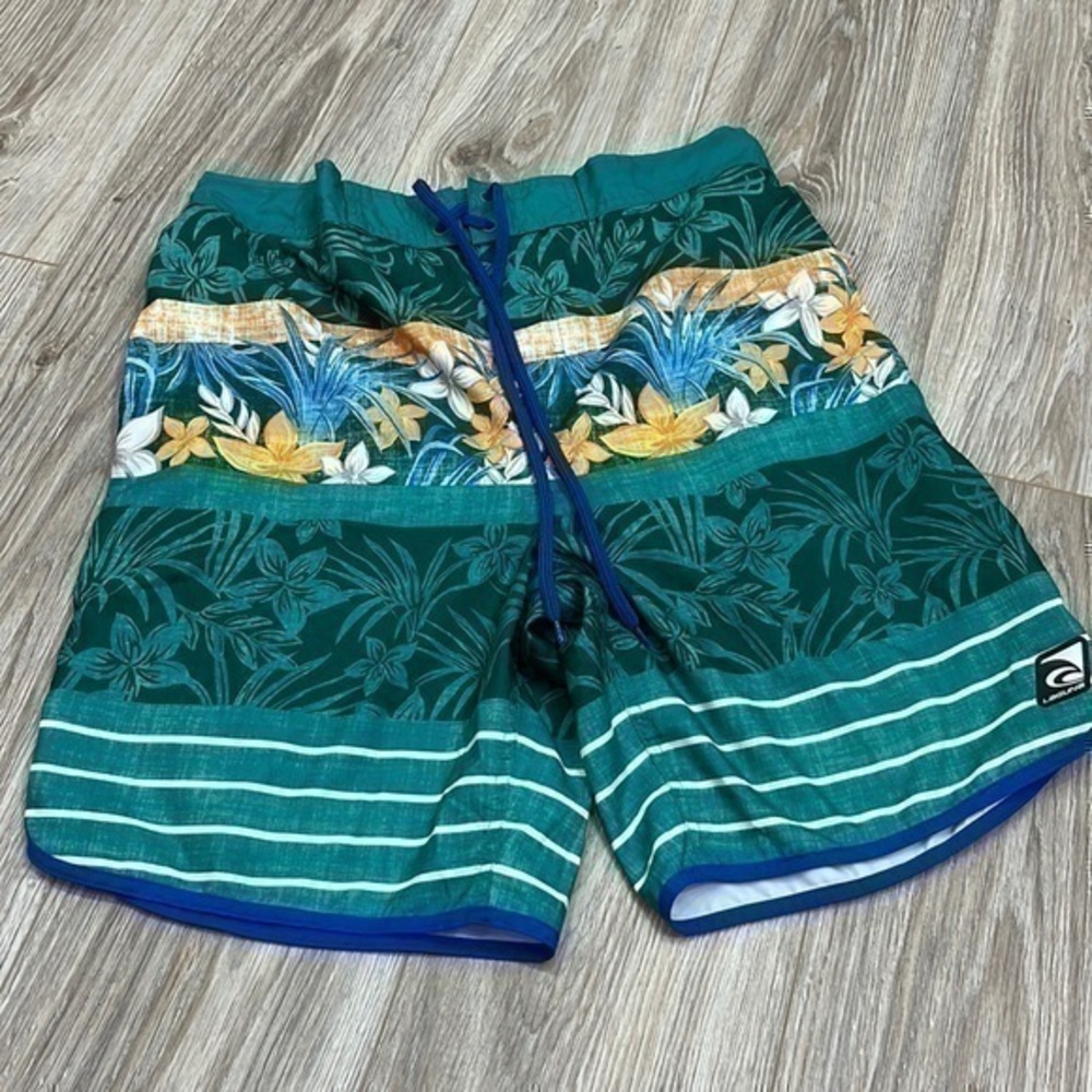 Laguna floral print men  swimming shorts size medium